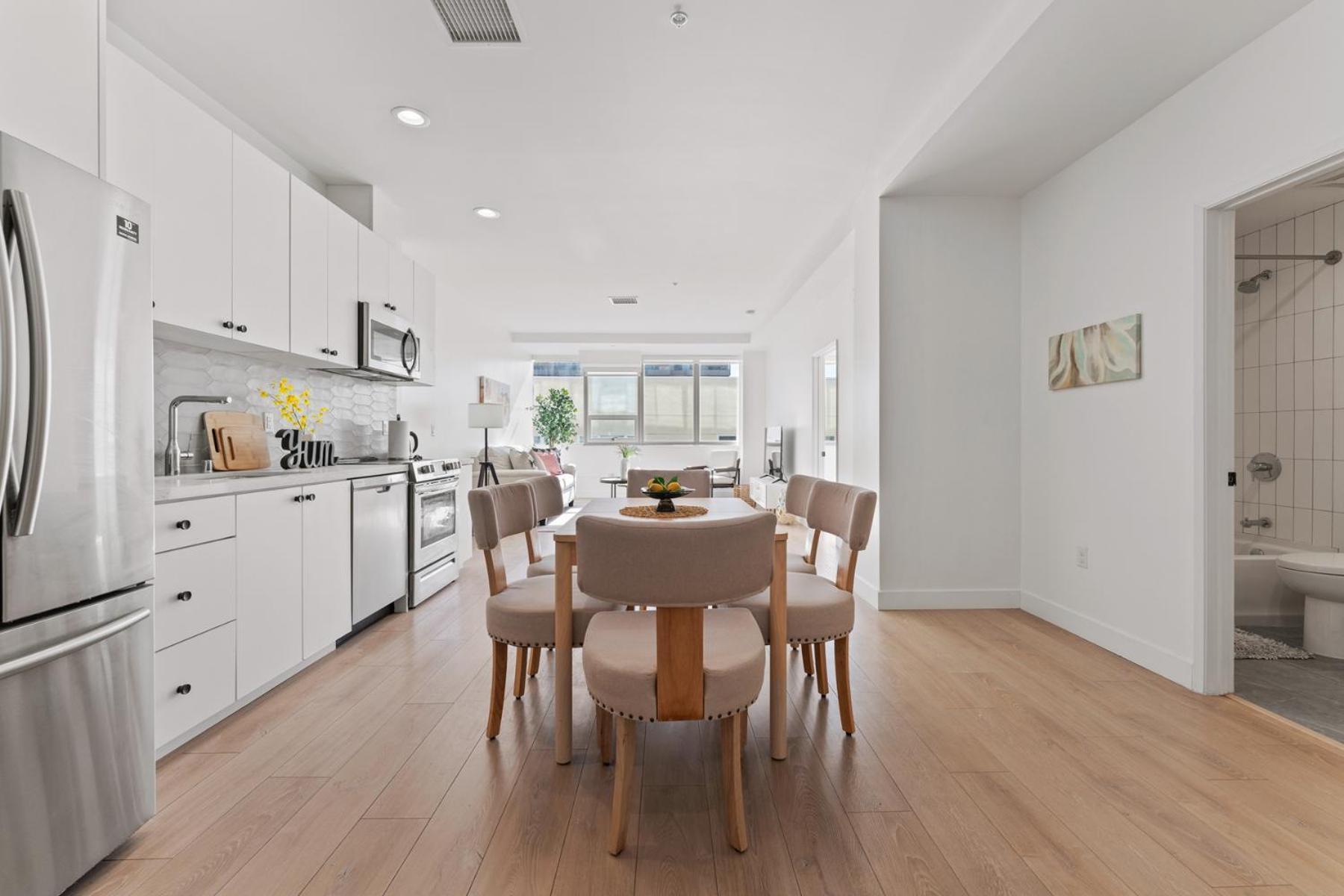 Modern Retreat In Koreatown - Perfect For Your La Stay! 4*